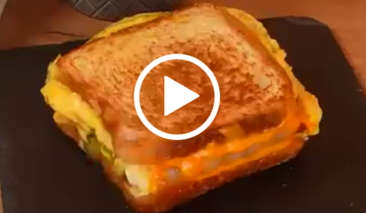 One Pan Bacon and Egg Toasty